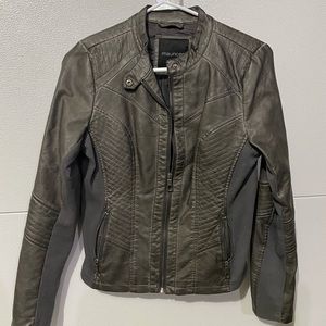 Women’s gray faux leather jacket
